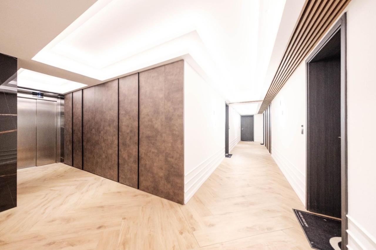 Brand New Luxury Apartment In The Heart Of Brașov Exterior foto